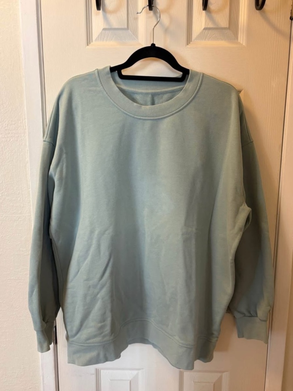 lululemon athletica Women's Perfectly Oversized Crewneck Sweater - Sage Green